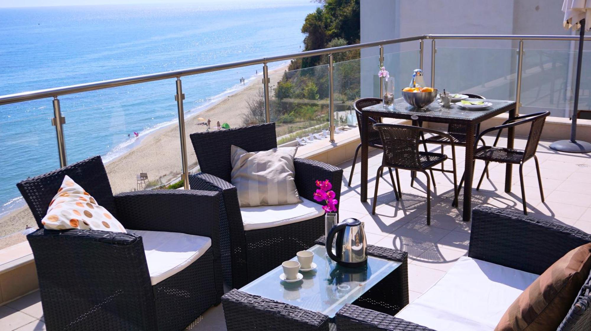 Апартаменти Бяла Клиф На Плажа - Apartments Byala Cliff First Line المظهر الخارجي الصورة