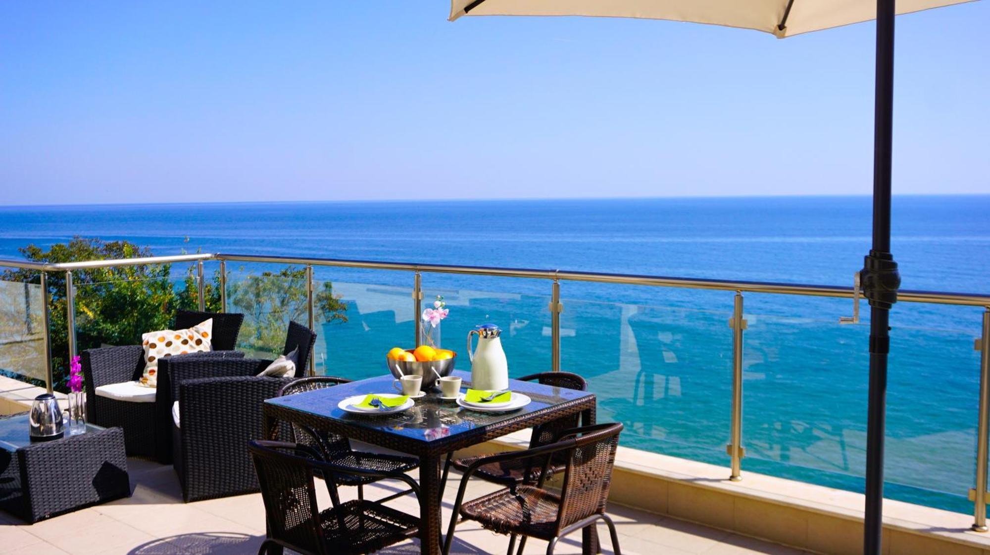 Апартаменти Бяла Клиф На Плажа - Apartments Byala Cliff First Line المظهر الخارجي الصورة